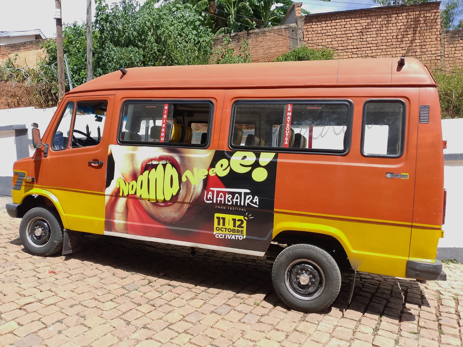 Habillage taxi-be Latabatra Food Festival
